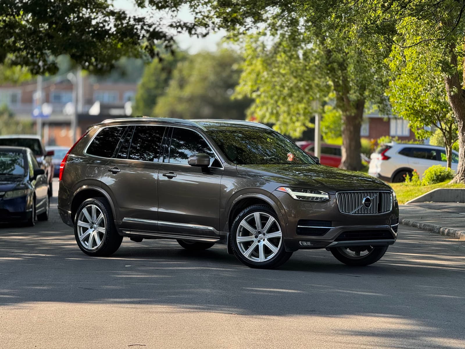 Volvo XC90 2016 - Image 2