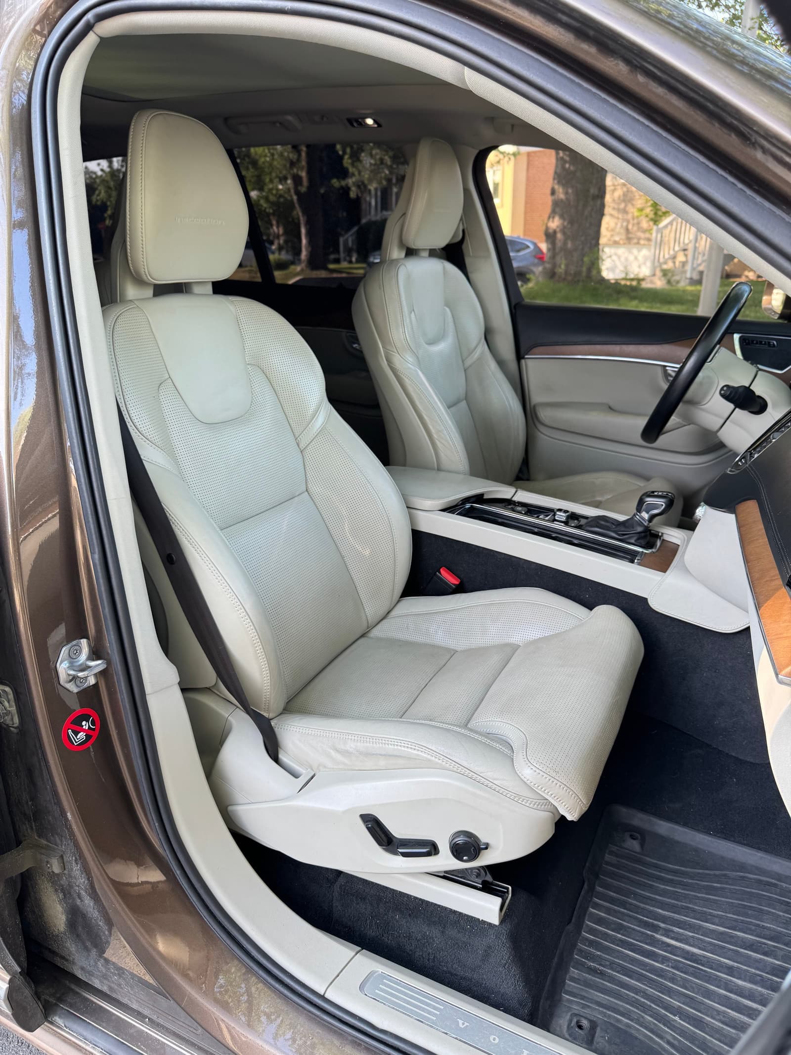 Volvo XC90 2016 - Image 15