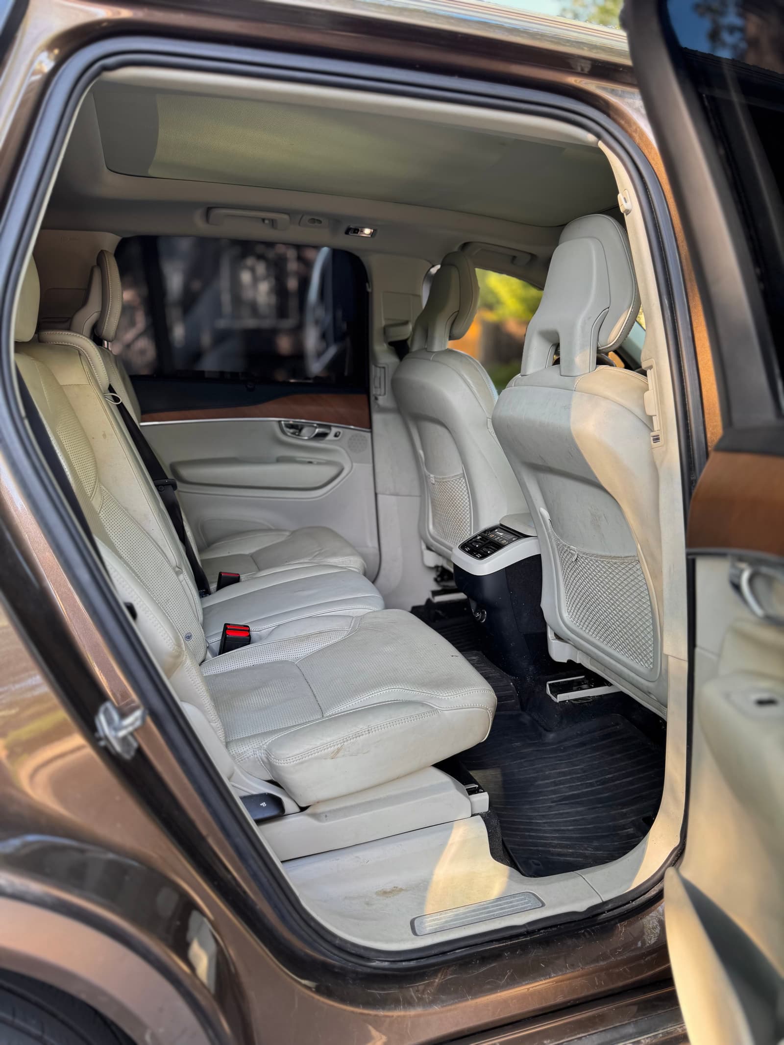 Volvo XC90 2016 - Image 16