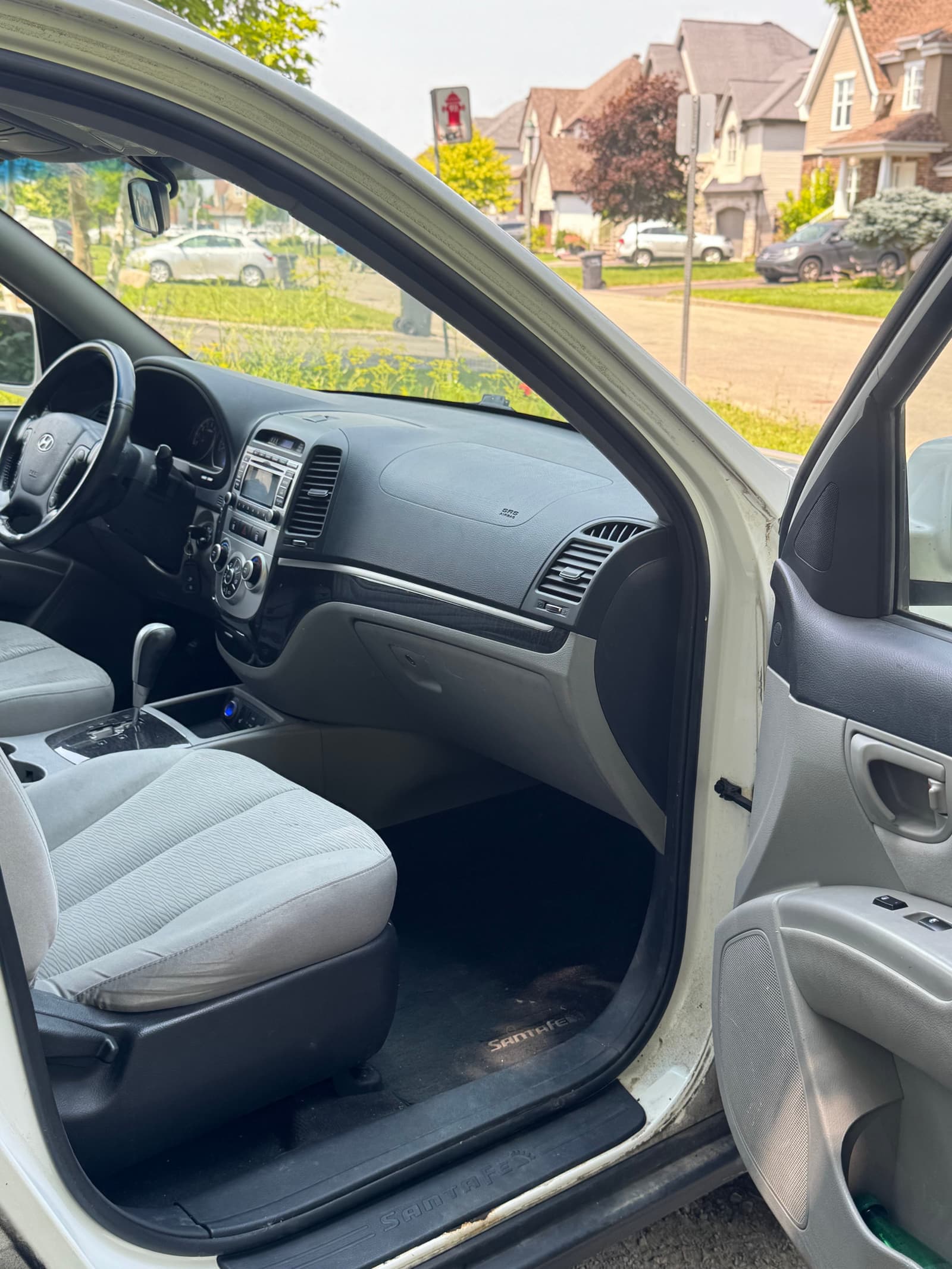 Hyundai Santa Fe 2009 - Image 9