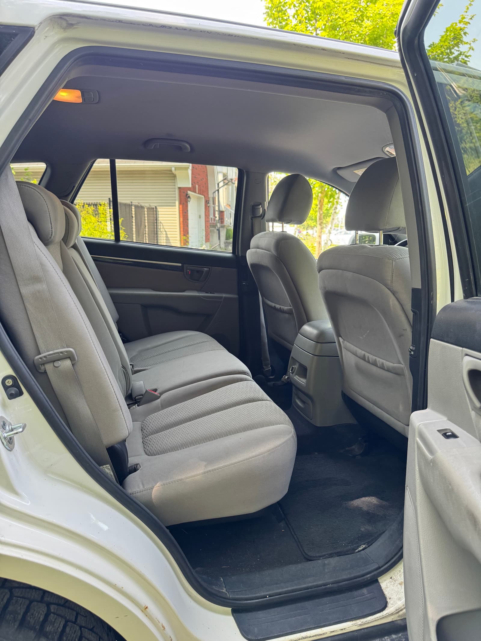 Hyundai Santa Fe 2009 - Image 12