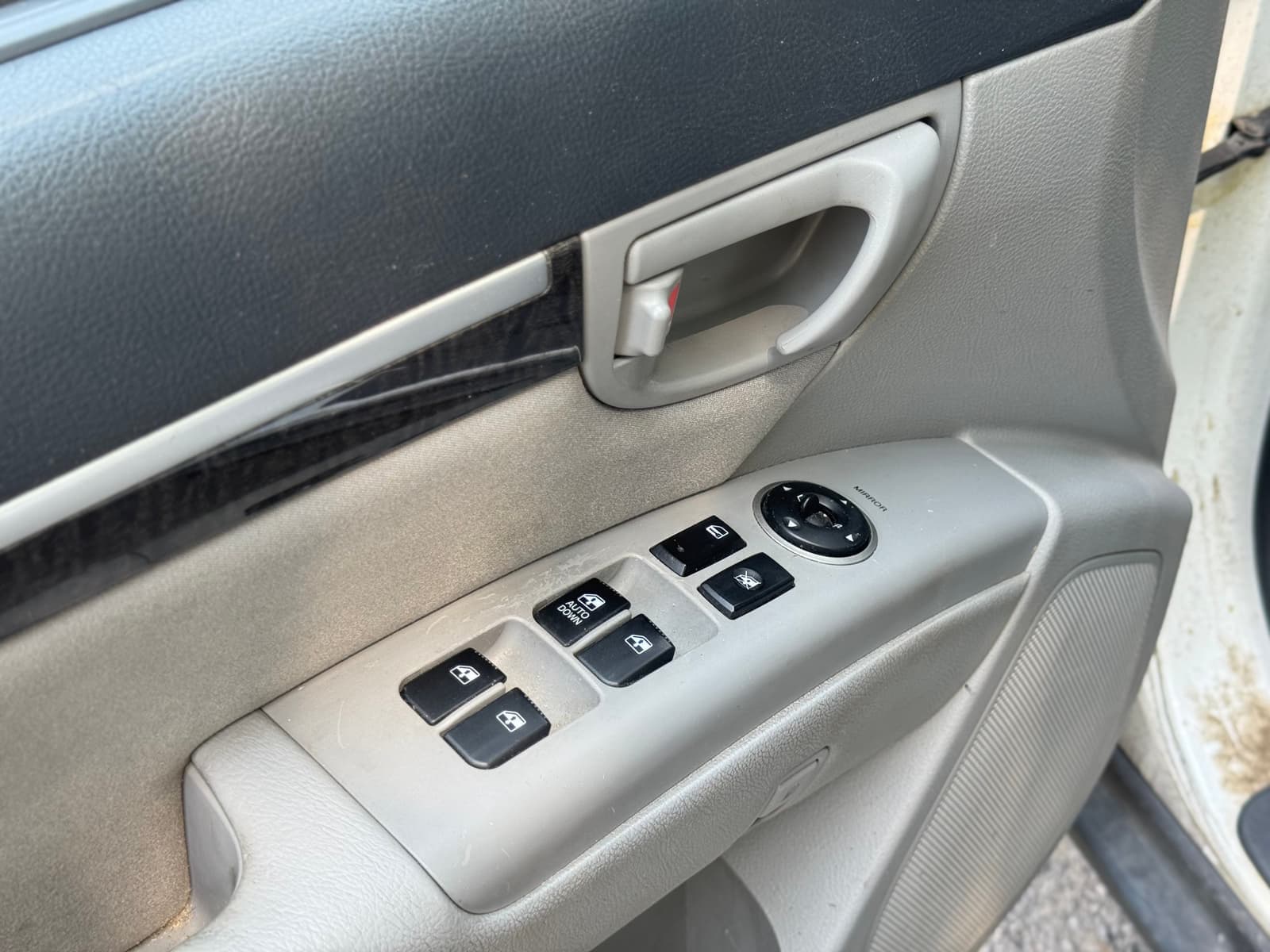 Hyundai Santa Fe 2009 - Image 16