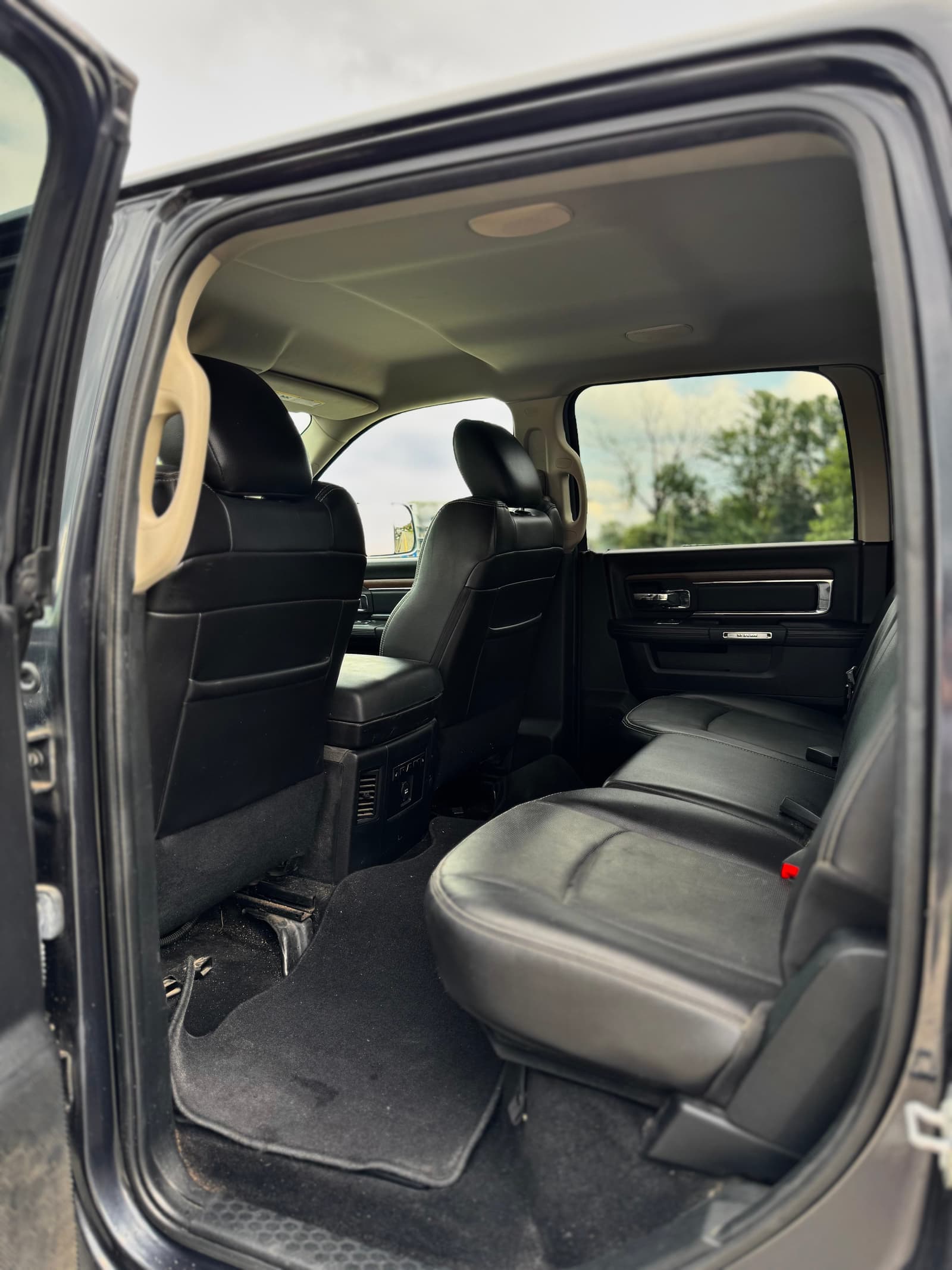 RAM 1500 2016 - Image 9