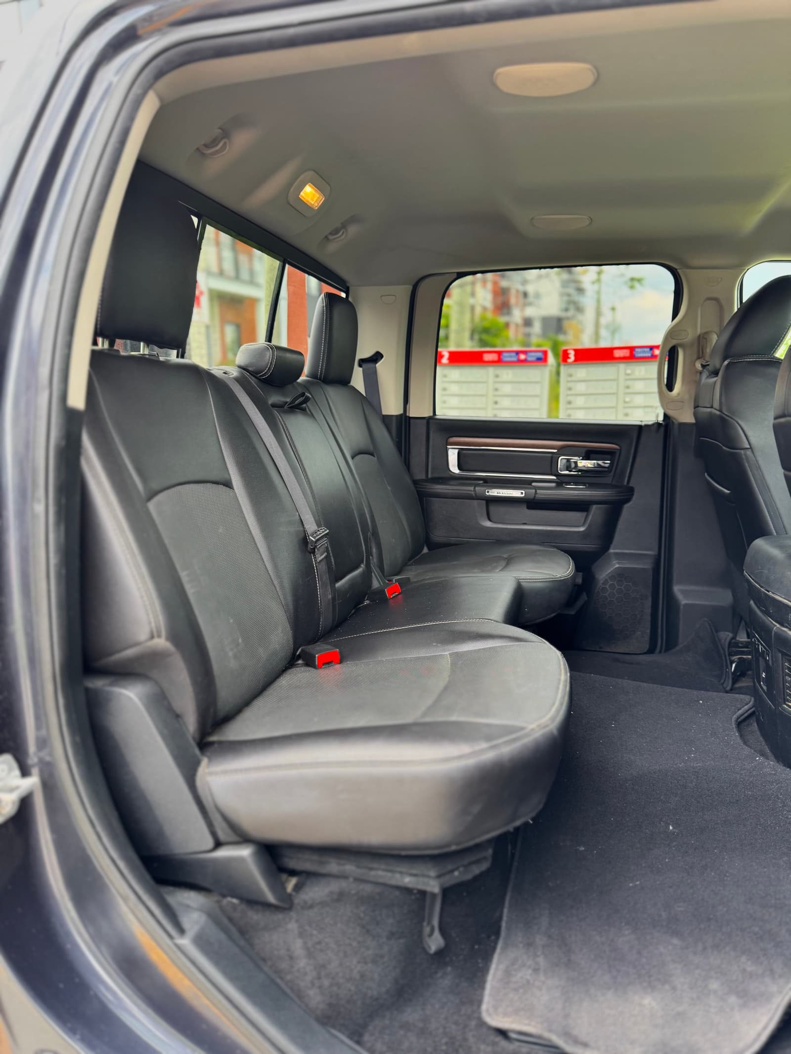 RAM 1500 2016 - Image 16