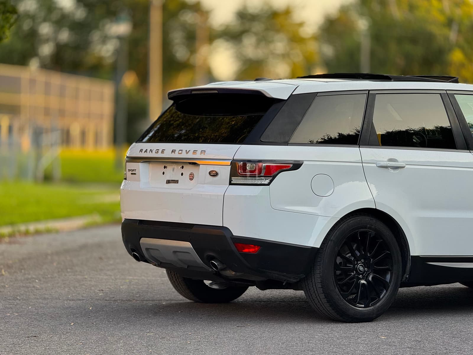 Land Rover Range Rover Sport 2016 - Image 8