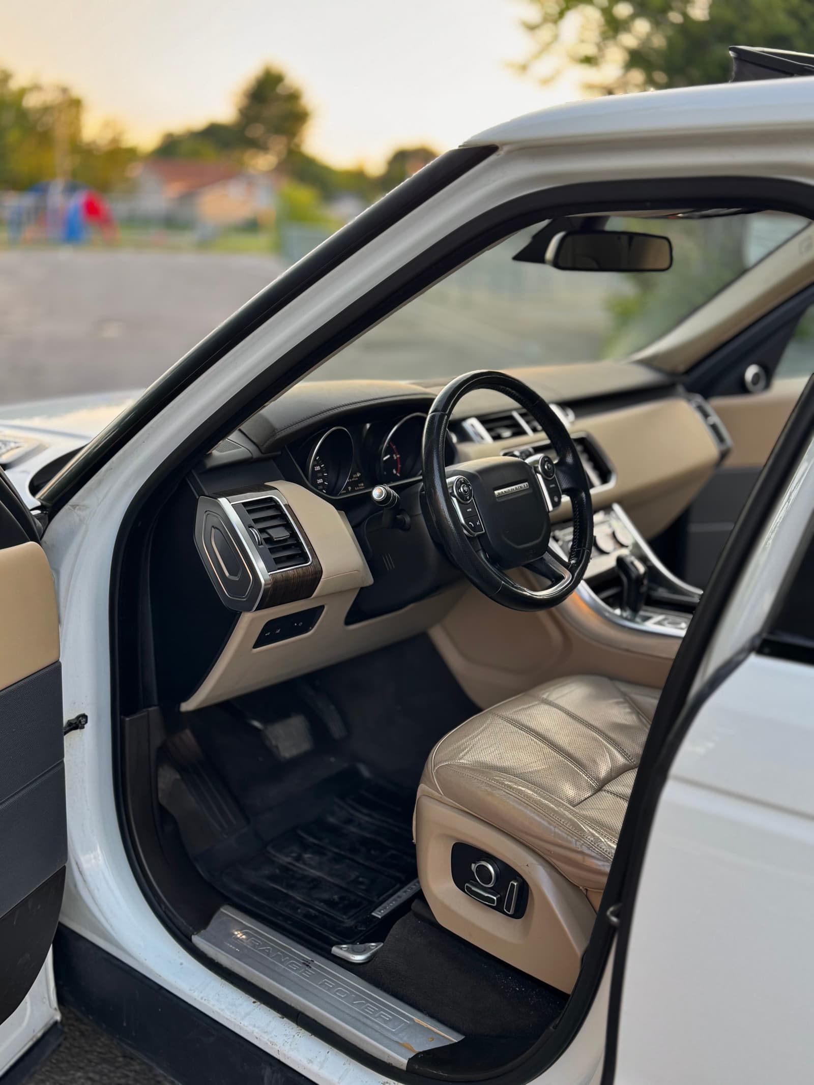 Land Rover Range Rover Sport 2016 - Image 11