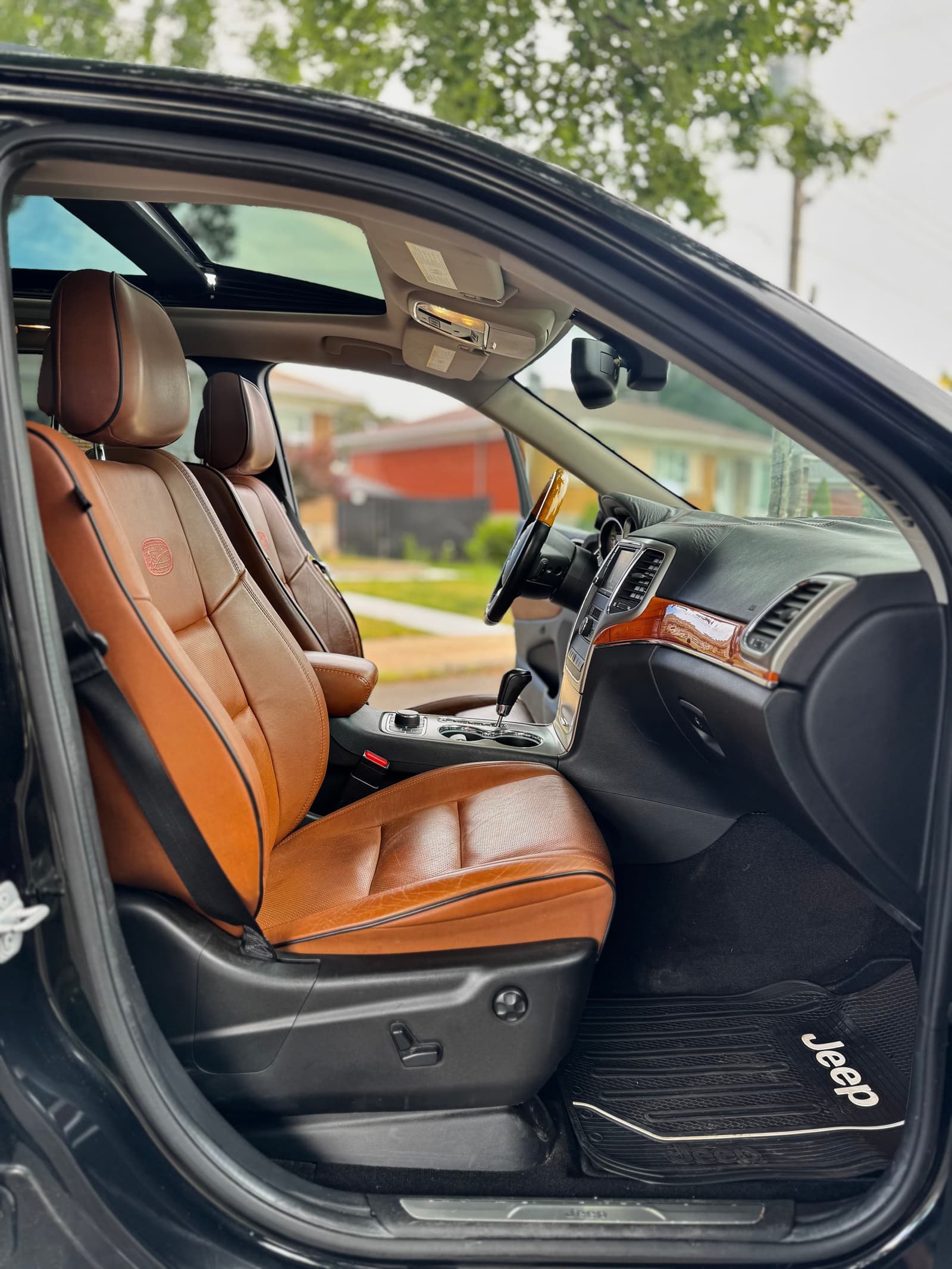 Jeep Grand Cherokee 2012 - Image 10