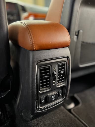 Jeep Grand Cherokee 2012 - Thumbnail 19