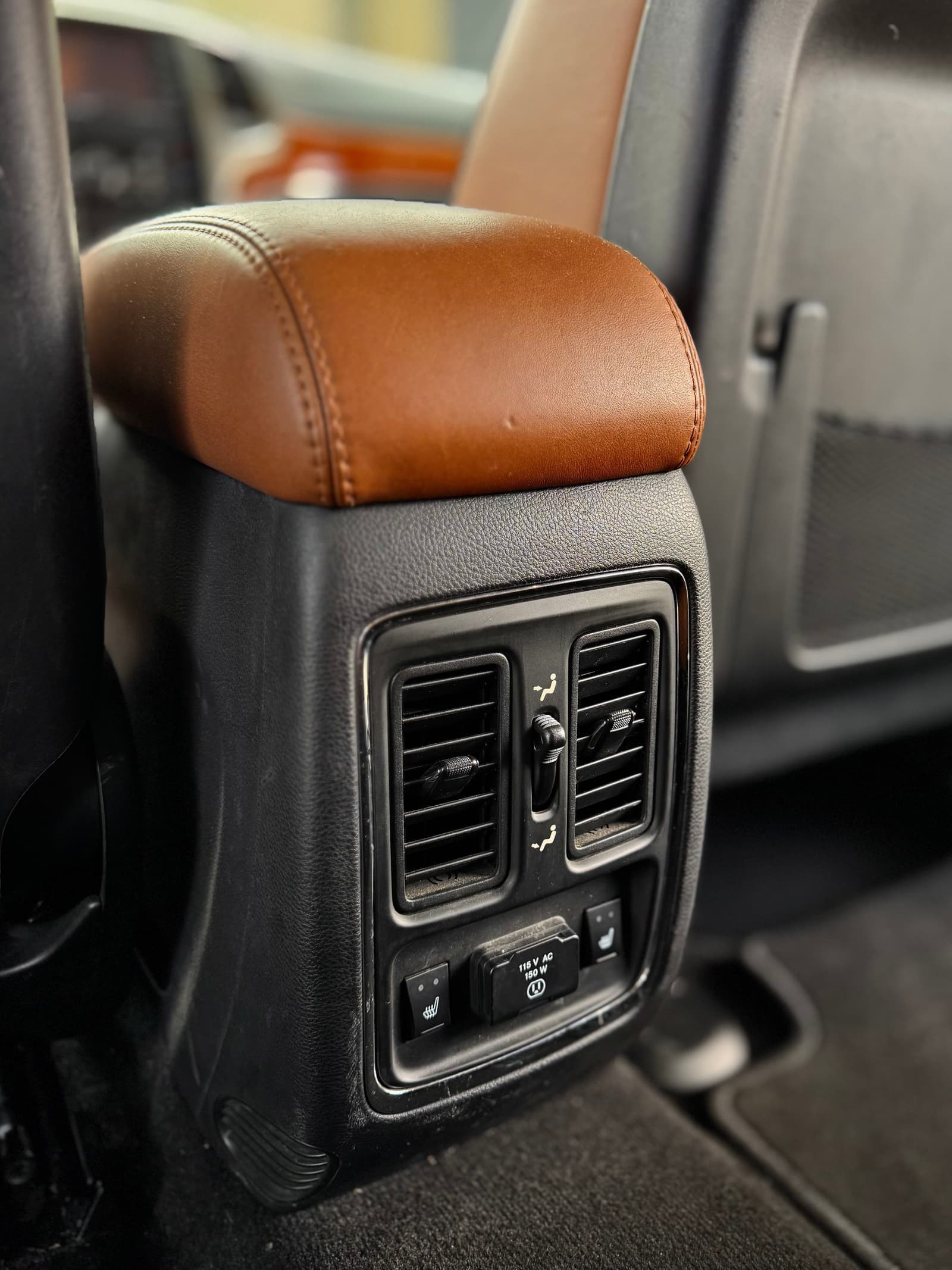 Jeep Grand Cherokee 2012 - Image 19