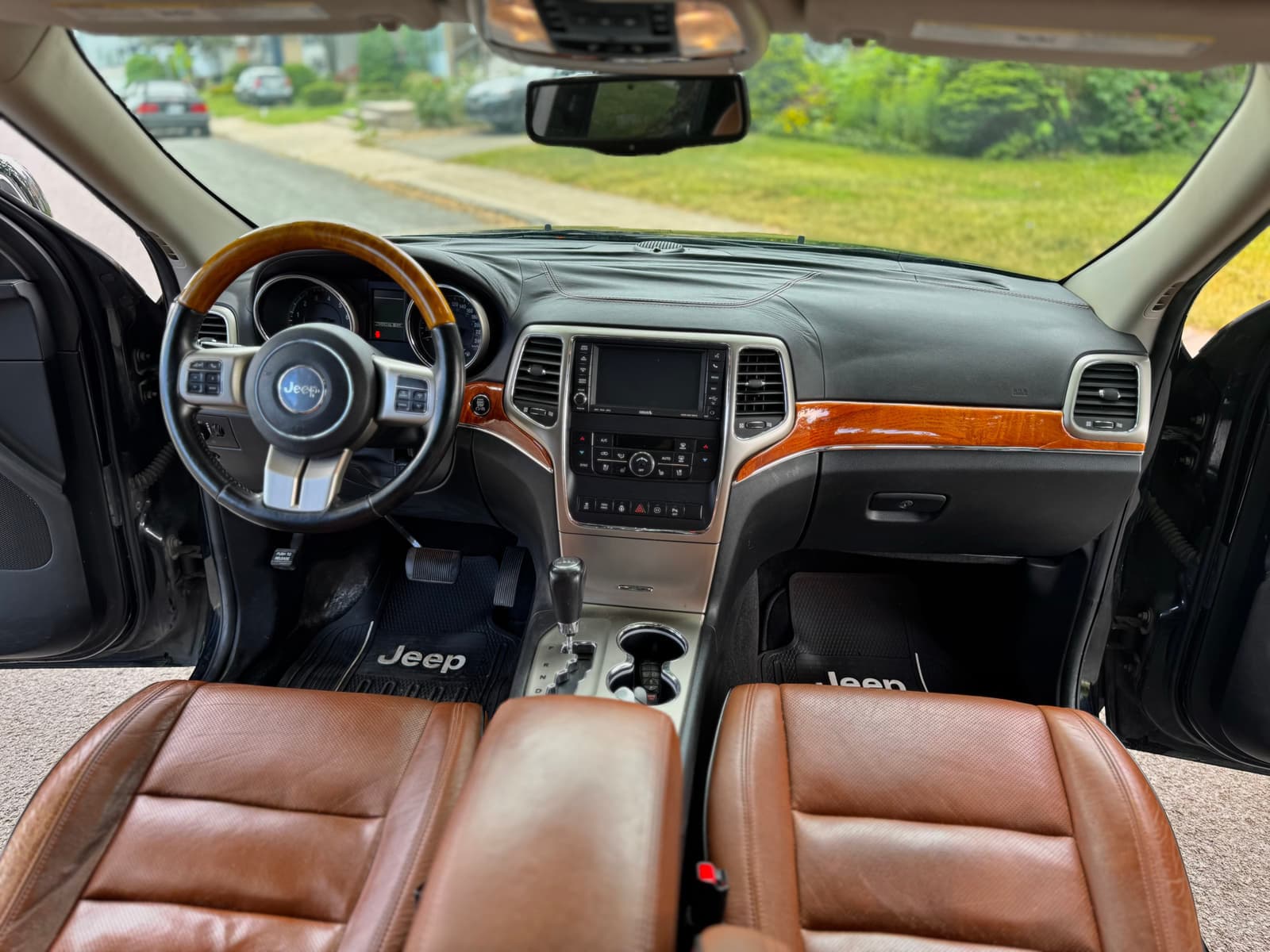 Jeep Grand Cherokee 2012 - Image 24
