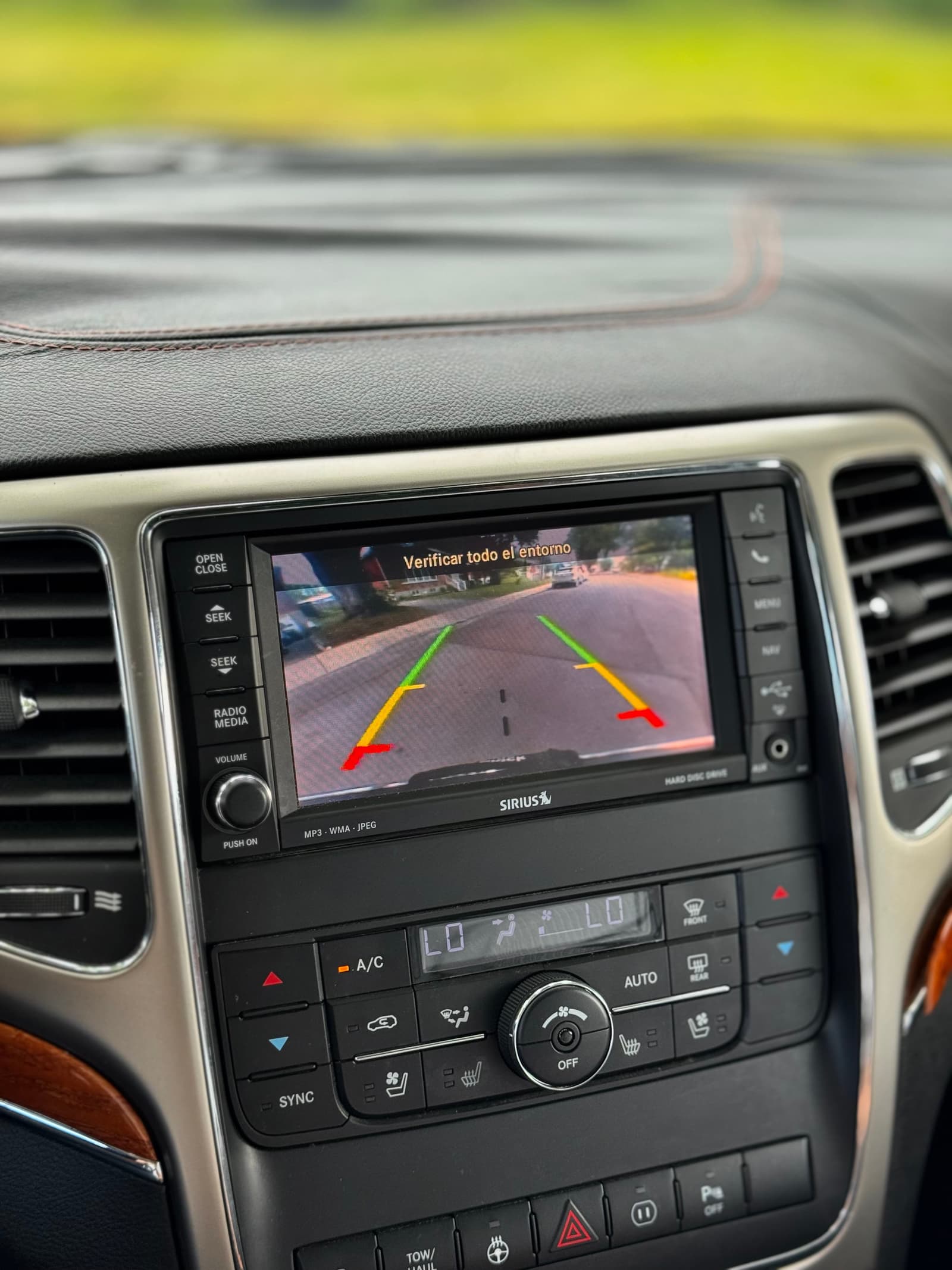 Jeep Grand Cherokee 2012 - Image 26