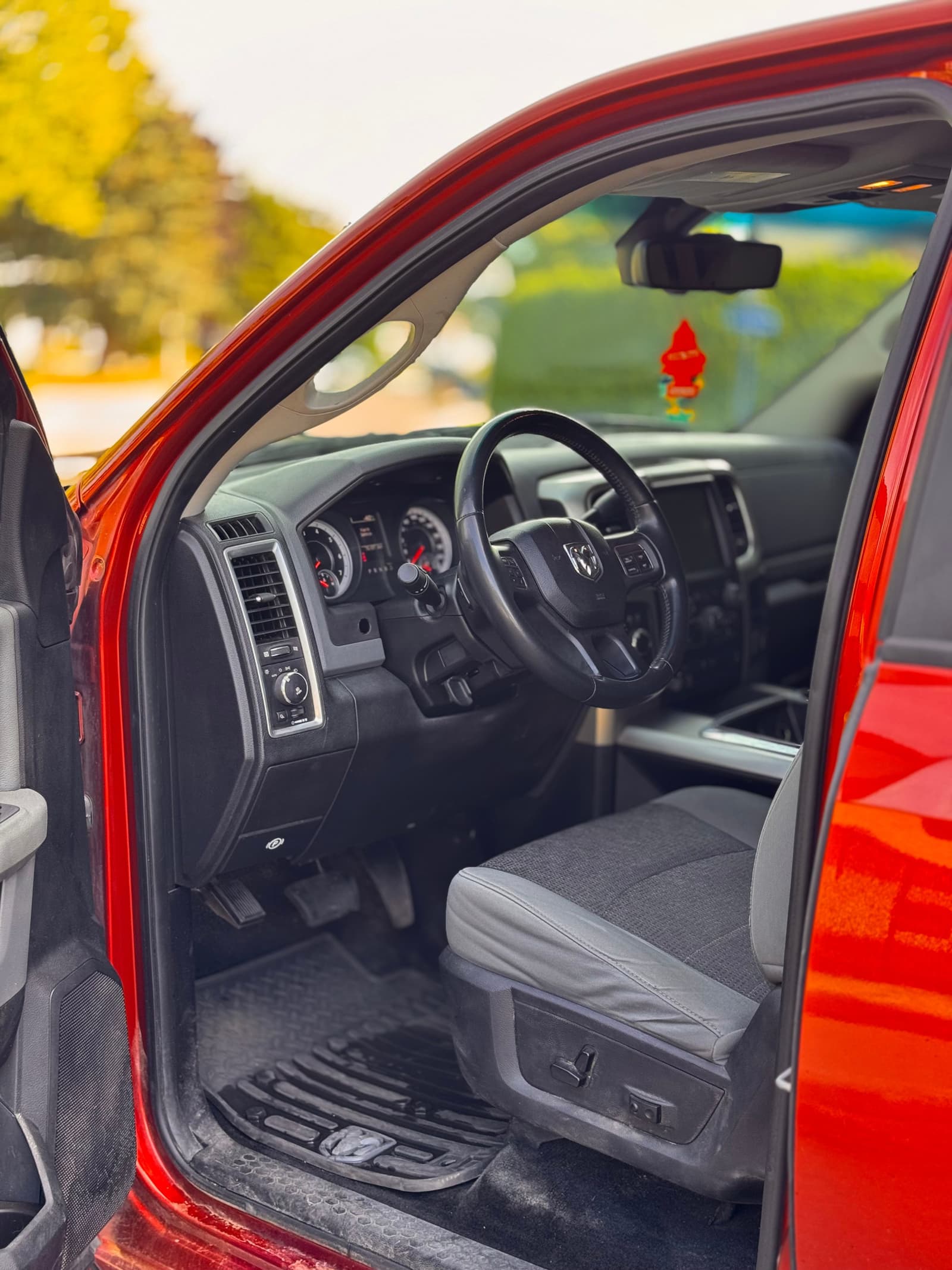 RAM 2500 2013 - Image 17