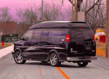 GMC Savana 2010 - Thumbnail 4