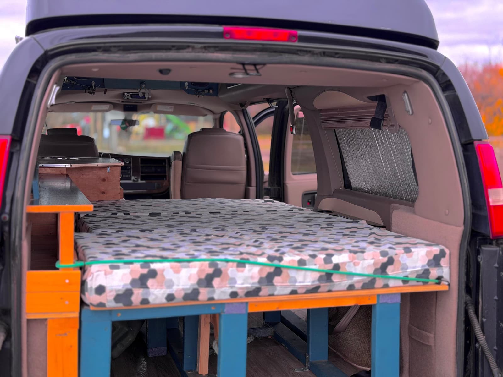 GMC Savana 2010 - Image 17