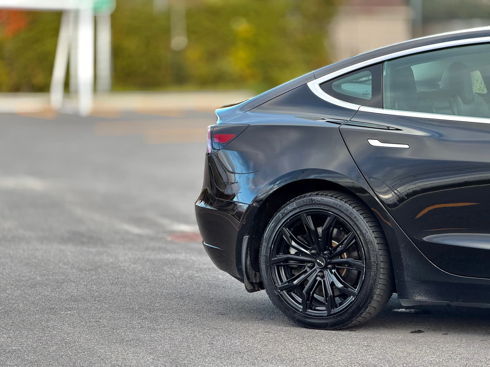 Tesla Model 3 2019 - Image 7