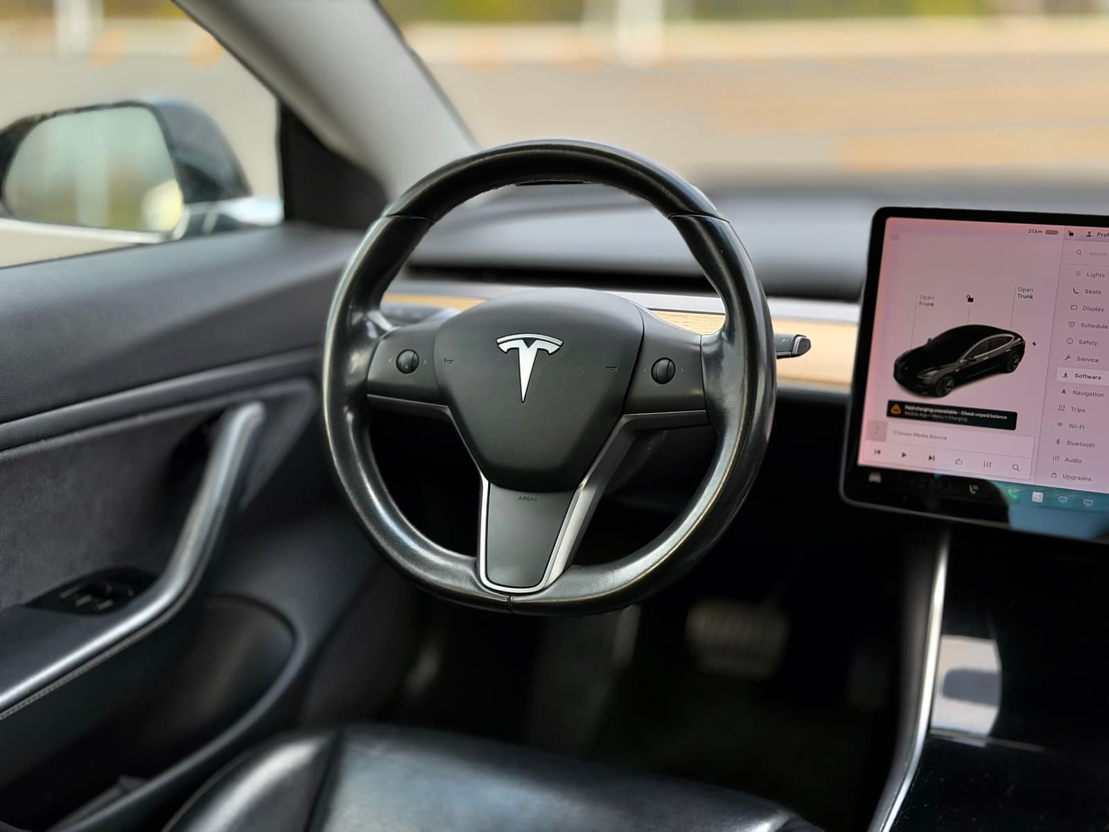 Tesla Model 3 2019 - Image 20