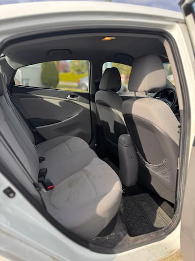 Hyundai Accent 2012 - Thumbnail 8