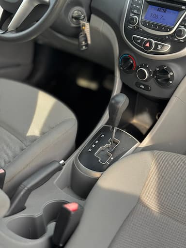 Hyundai Accent 2012 - Thumbnail 13