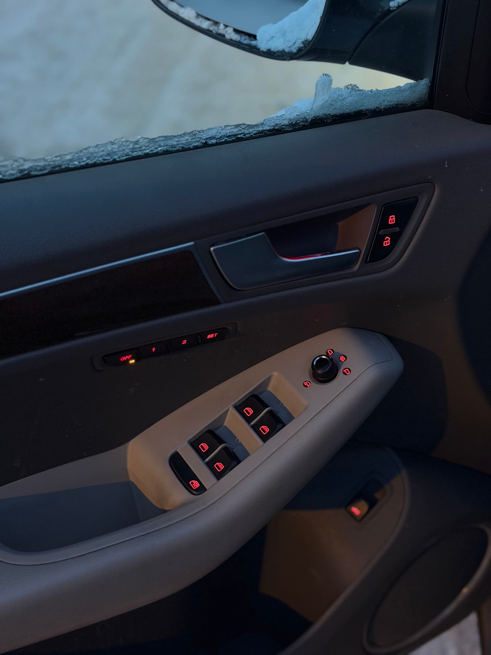 Audi Q5 2010 - Image 17