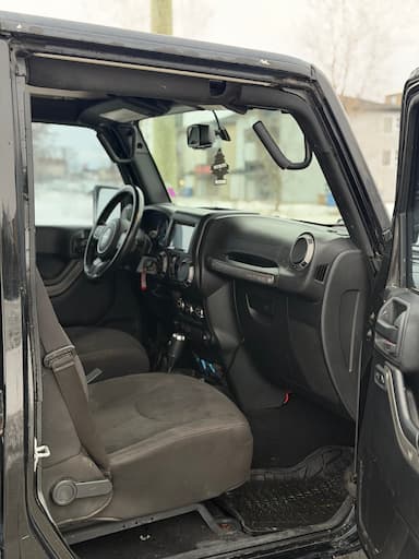 Jeep Wrangler Unlimited 2017 - Thumbnail 14