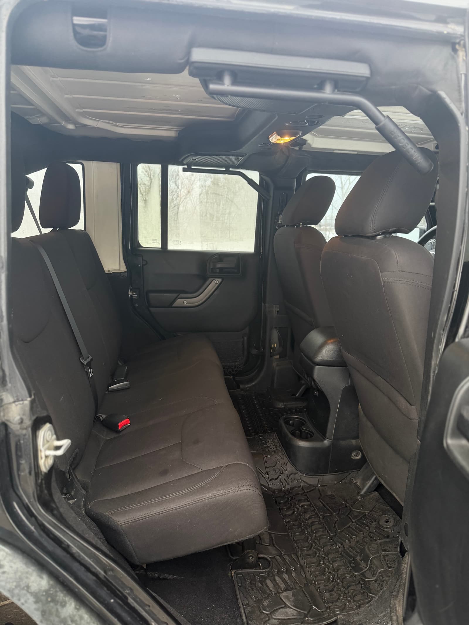 Jeep Wrangler Unlimited 2017 - Image 17