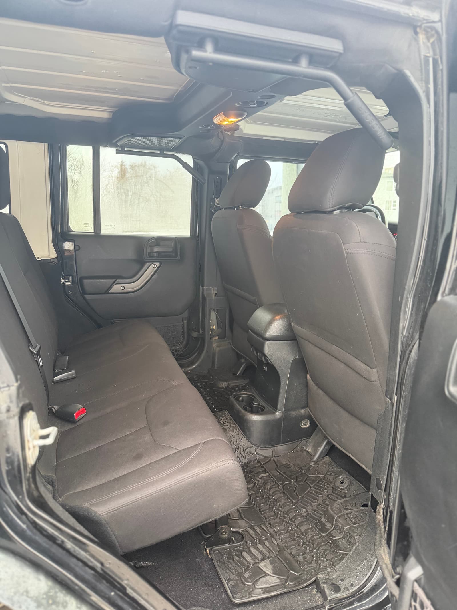 Jeep Wrangler Unlimited 2017 - Image 19