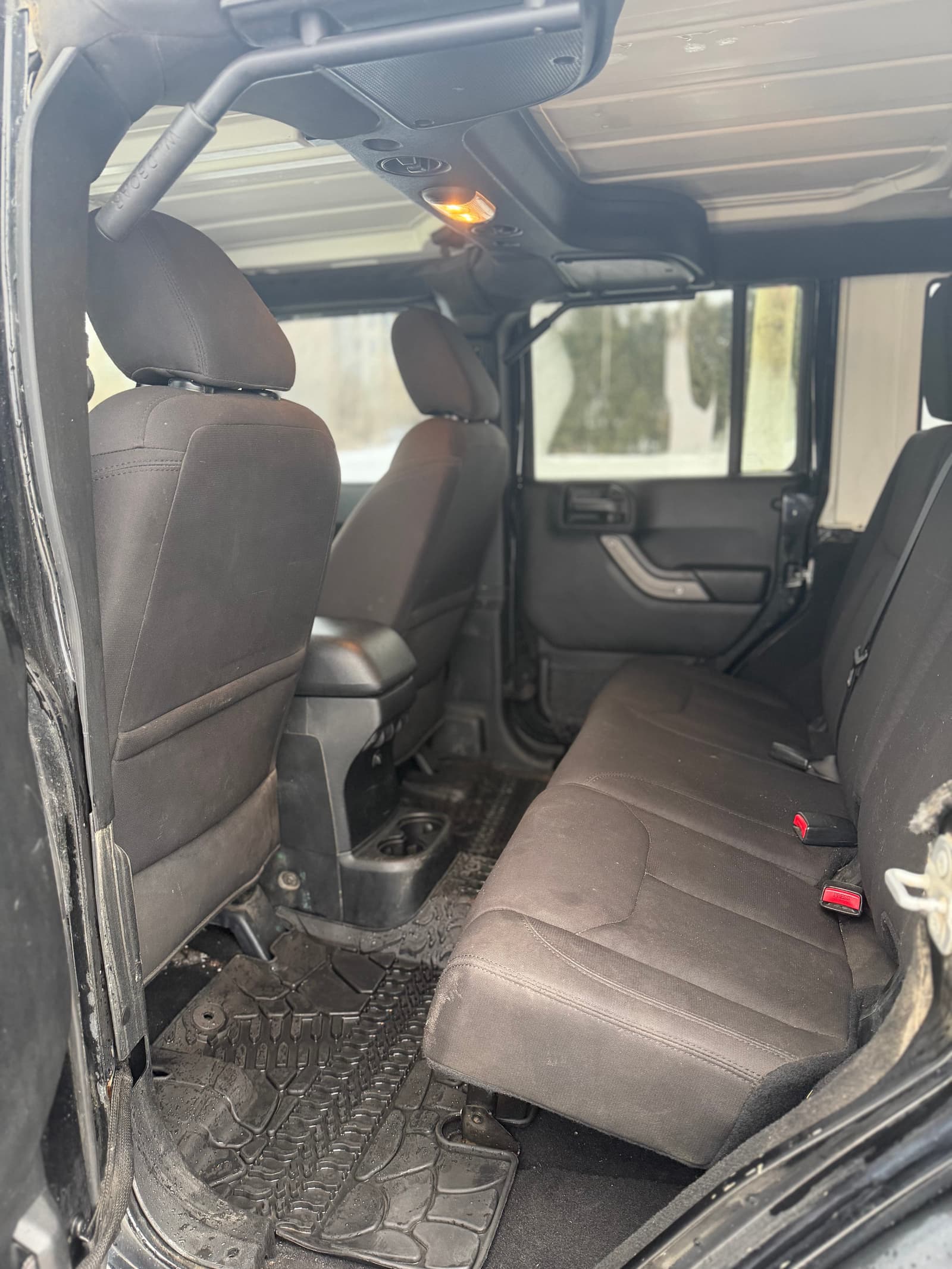 Jeep Wrangler Unlimited 2017 - Image 21