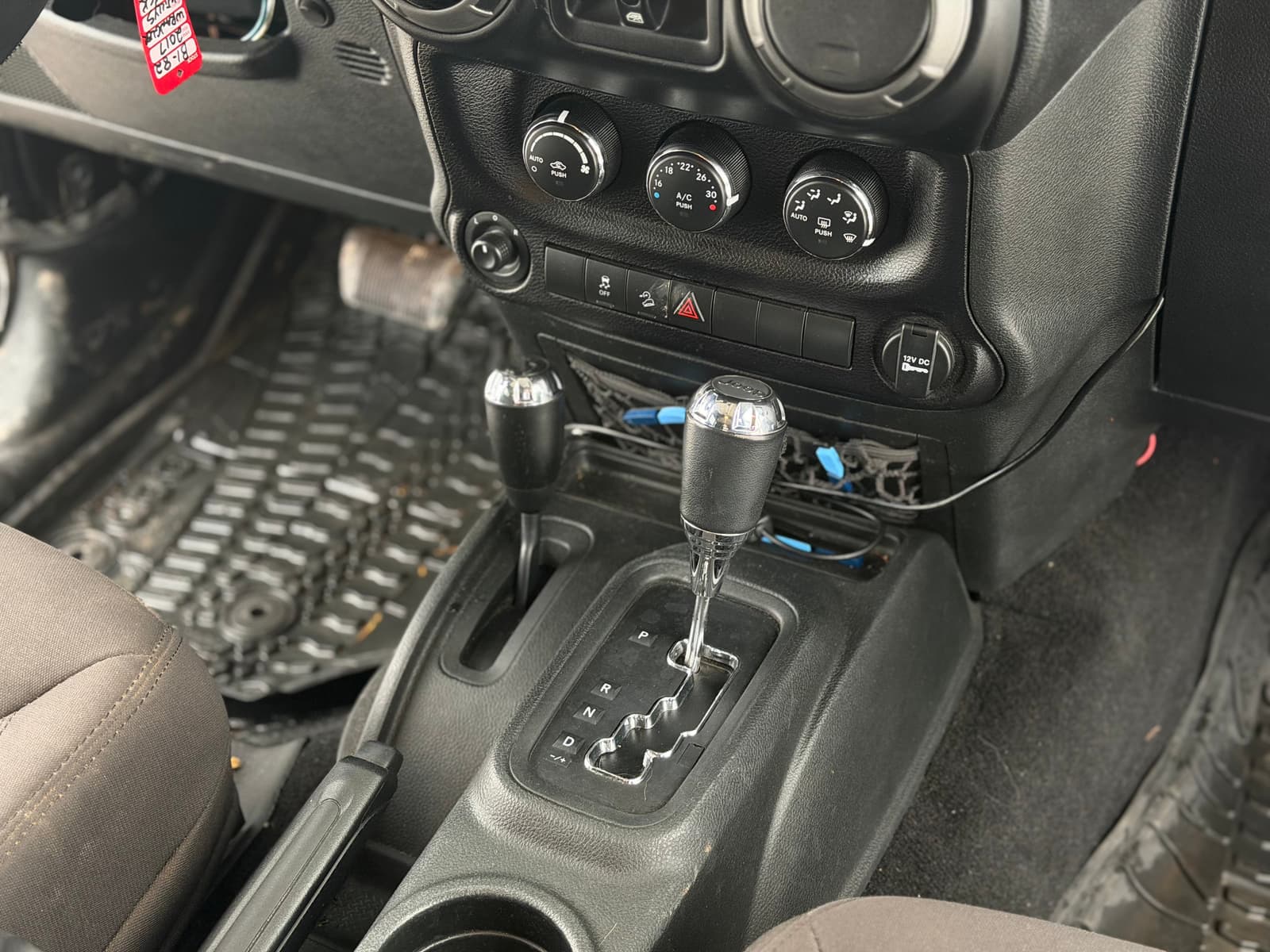 Jeep Wrangler Unlimited 2017 - Image 28