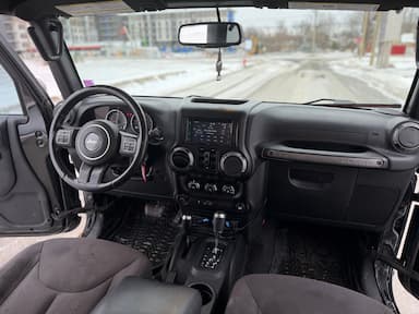 Jeep Wrangler Unlimited 2017 - Thumbnail 30