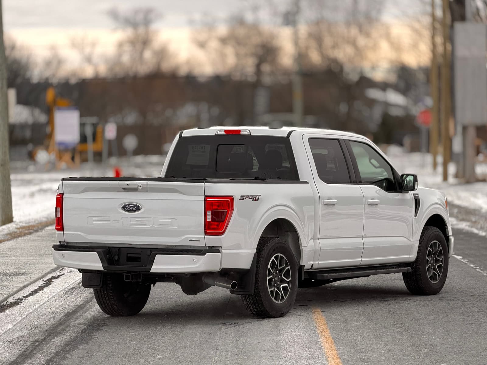 Ford F-150 2022 - Image 4