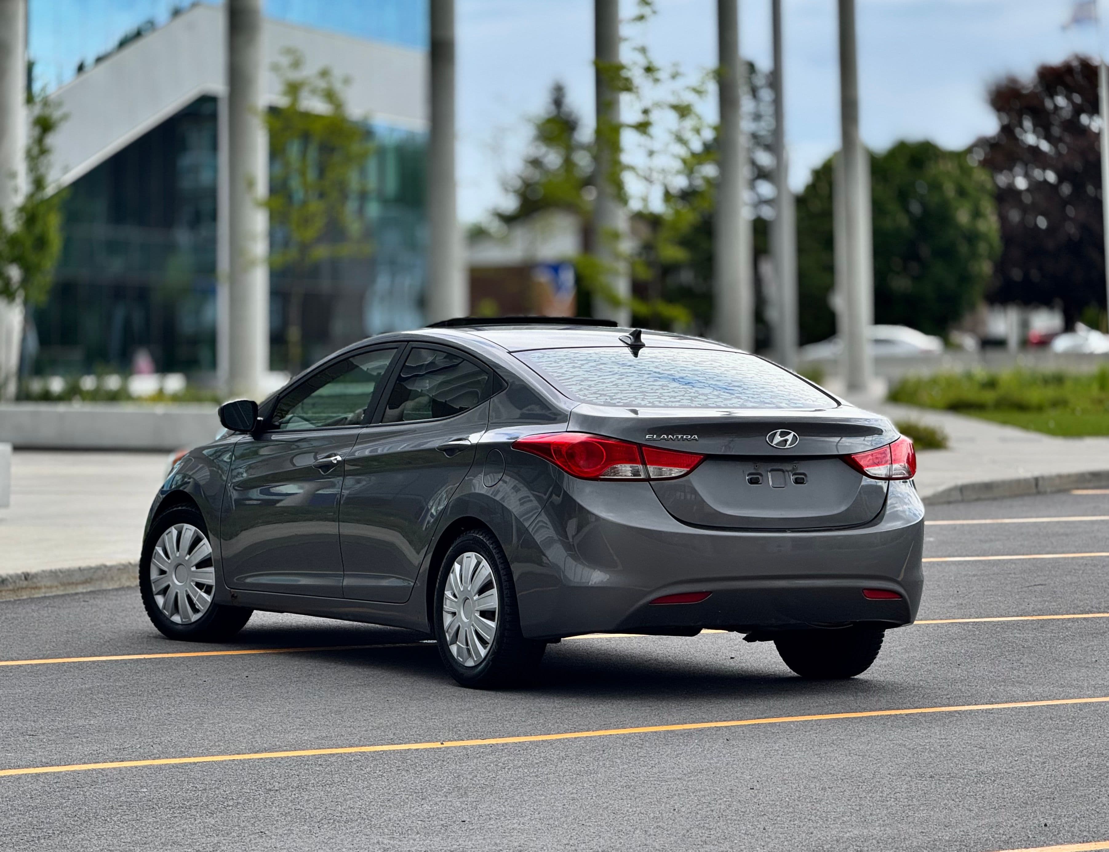 Hyundai Elantra 2013 - Image 7