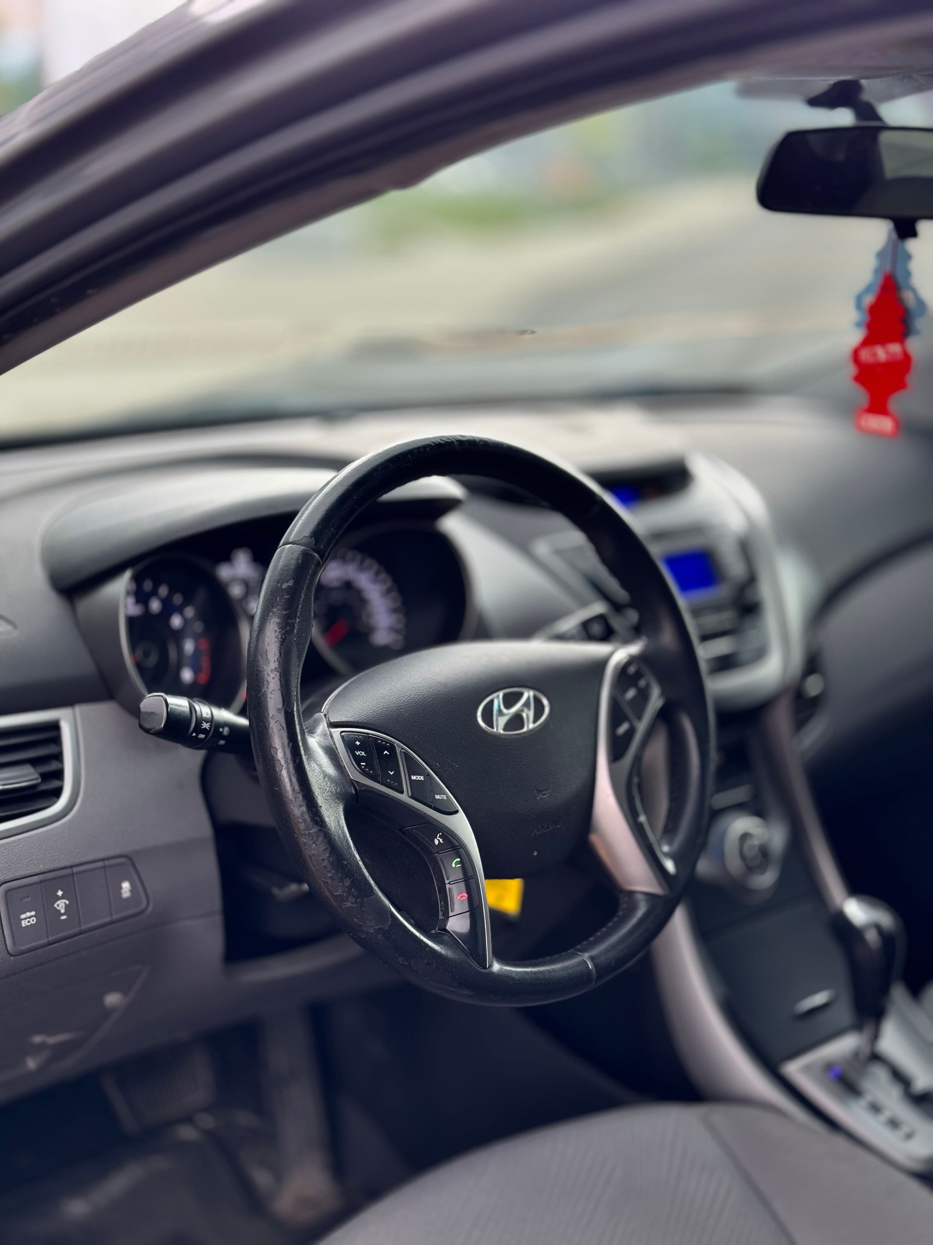 Hyundai Elantra 2013 - Image 17