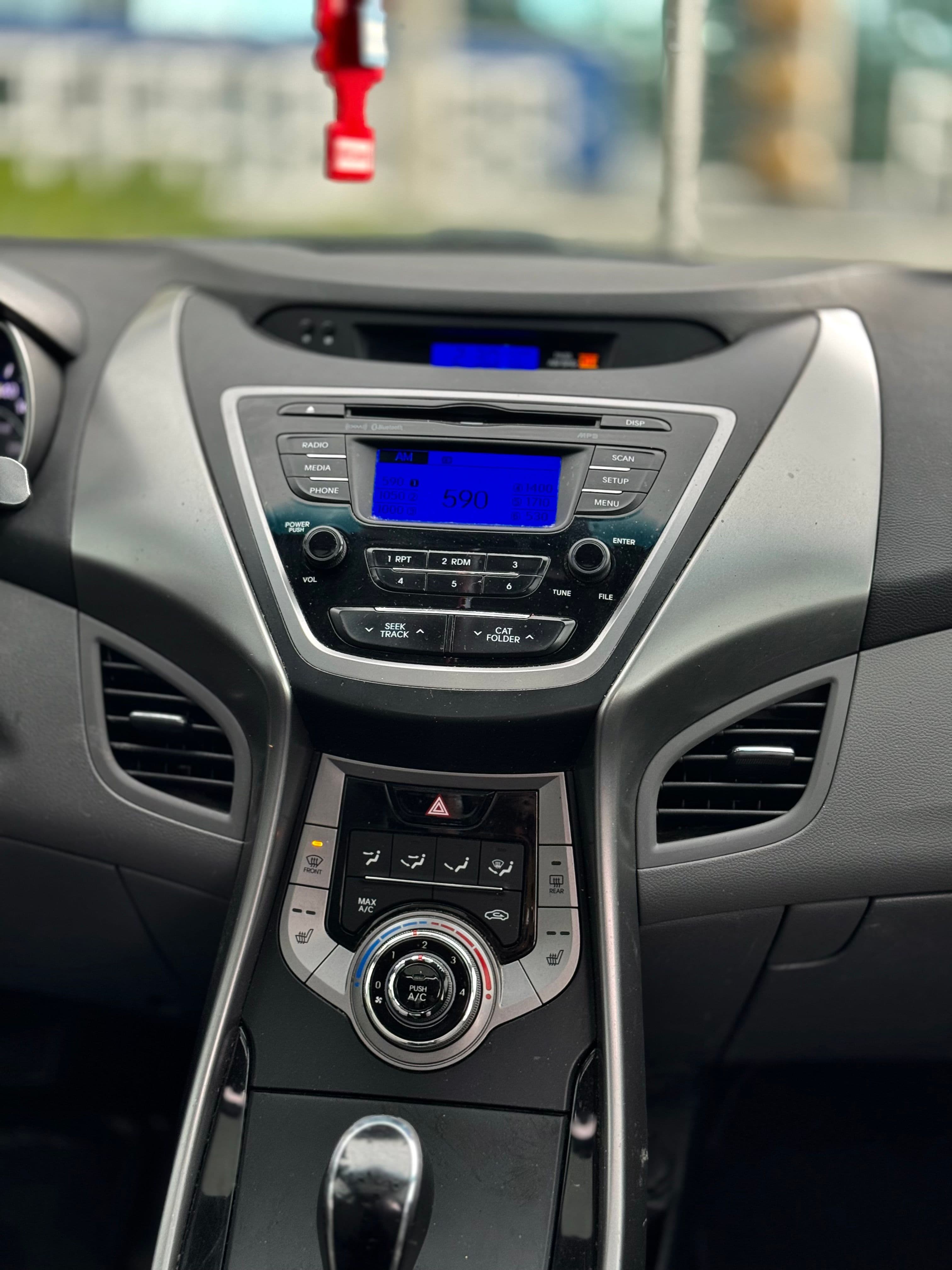 Hyundai Elantra 2013 - Image 20