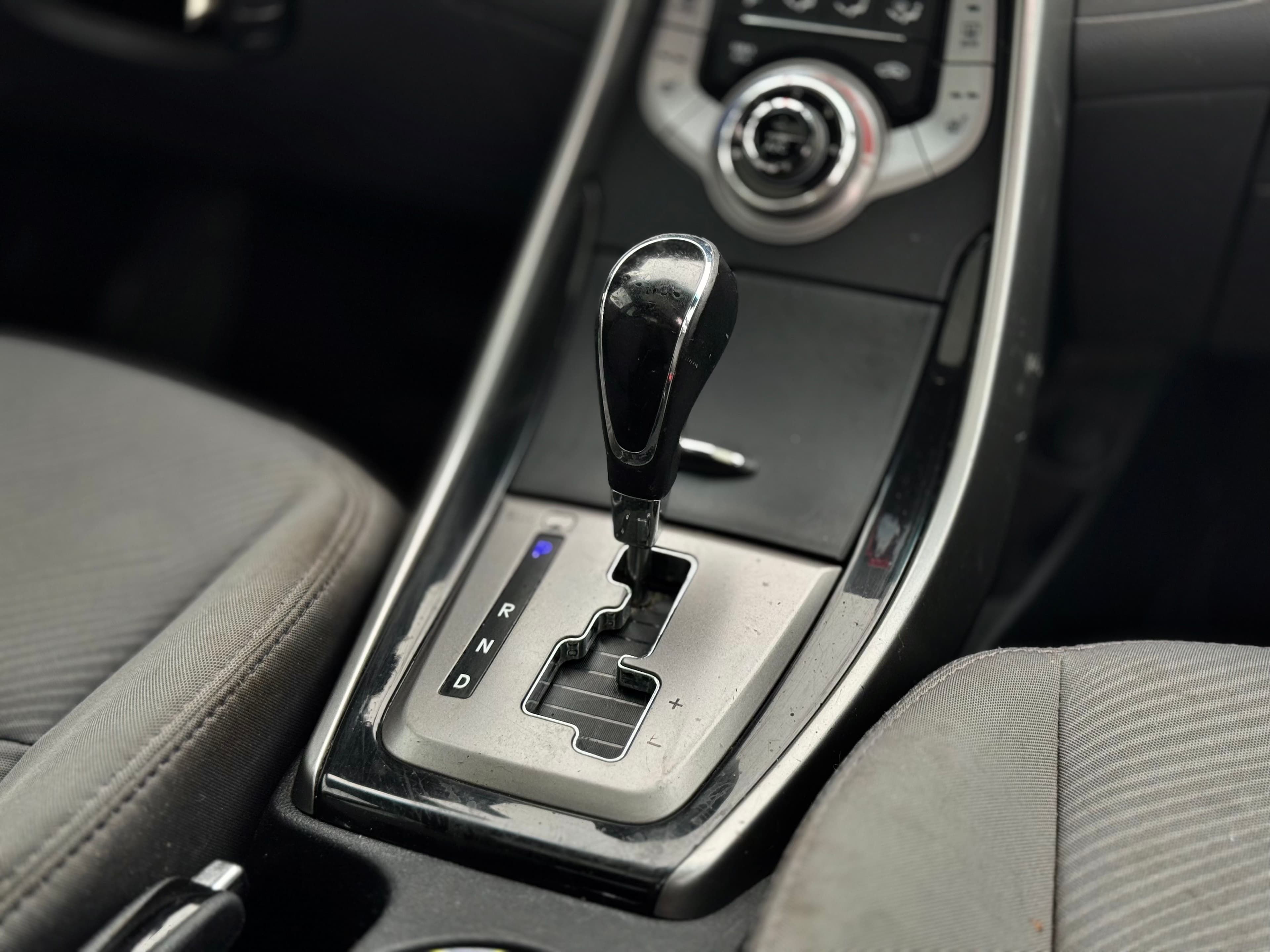 Hyundai Elantra 2013 - Image 21