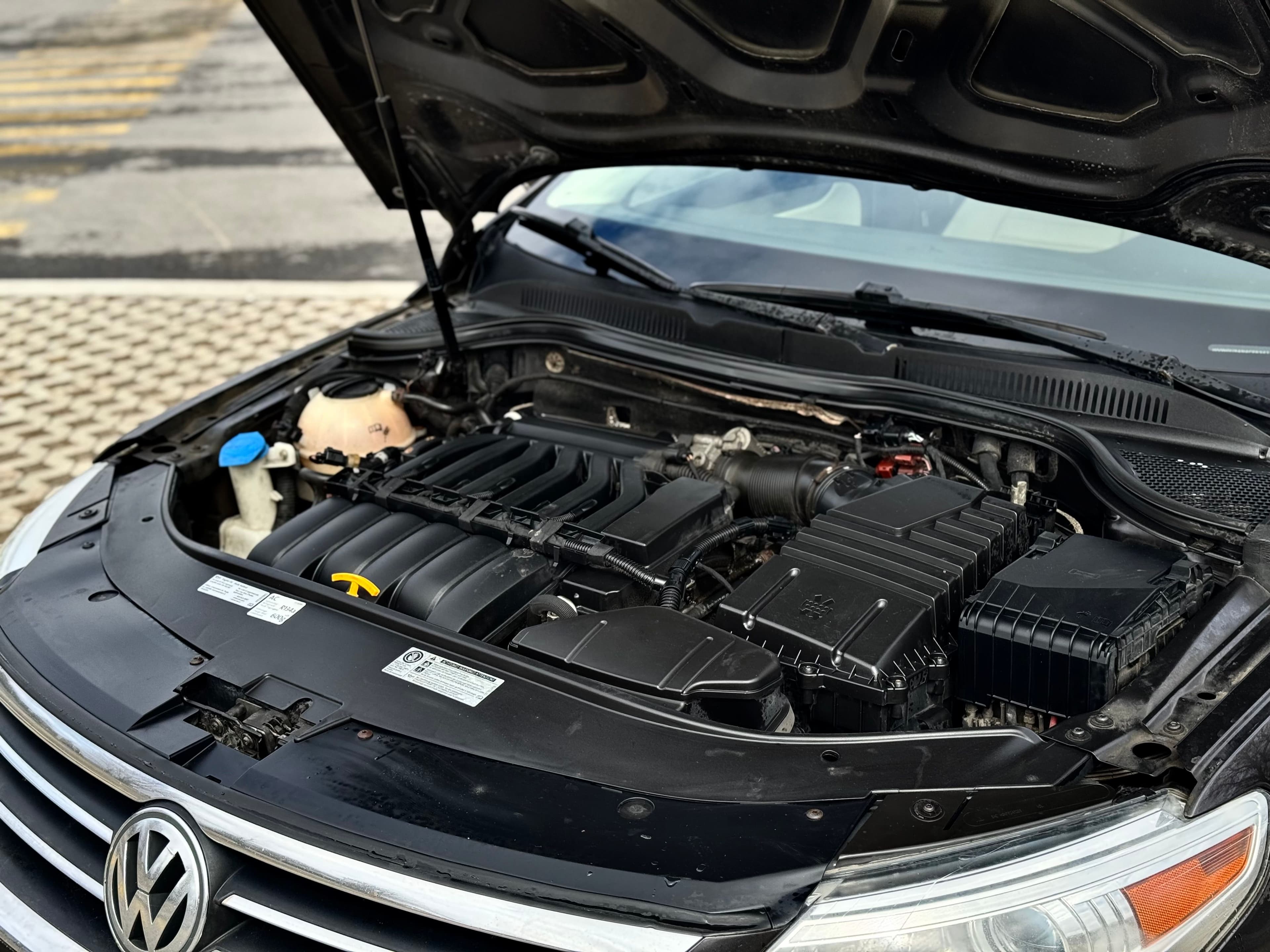 Volkswagen CC 2012 - Image 8