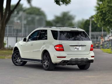 Mercedes-Benz M-Class 2010 - Thumbnail 6