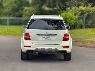 Mercedes-Benz M-Class 2010 - Thumbnail 7