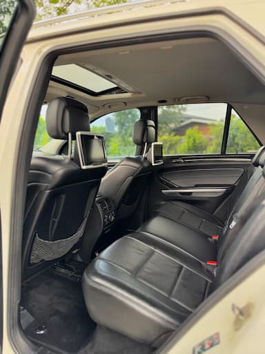 Mercedes-Benz M-Class 2010 - Thumbnail 12