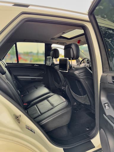 Mercedes-Benz M-Class 2010 - Thumbnail 19