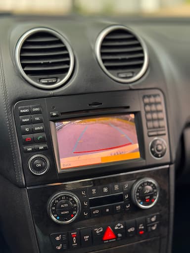 Mercedes-Benz M-Class 2010 - Thumbnail 23