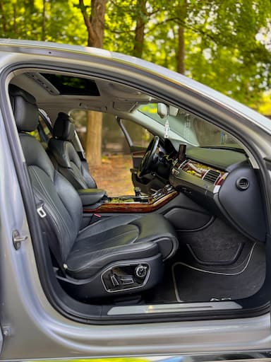 Audi A8 2011 - Thumbnail 16