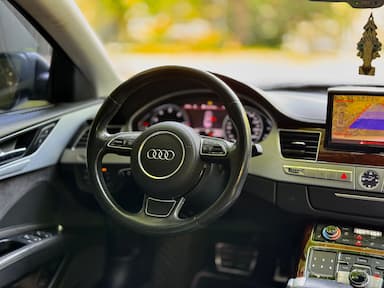 Audi A8 2011 - Thumbnail 24