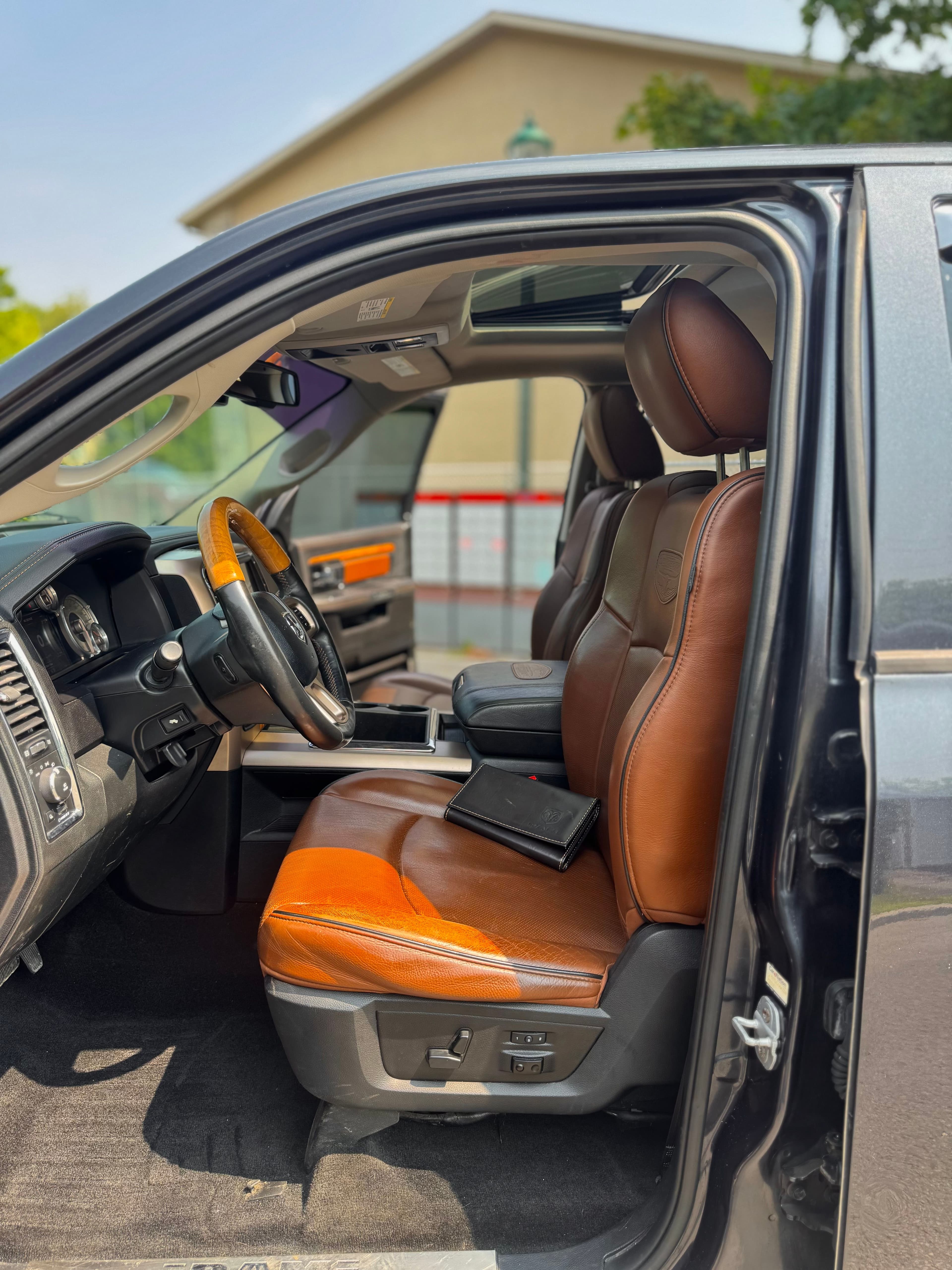 RAM 1500 2014 - Image 10