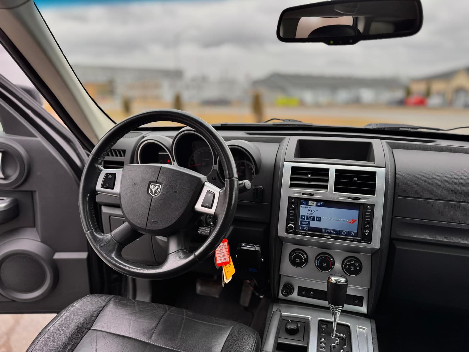 Dodge Nitro 2011 - Image 18