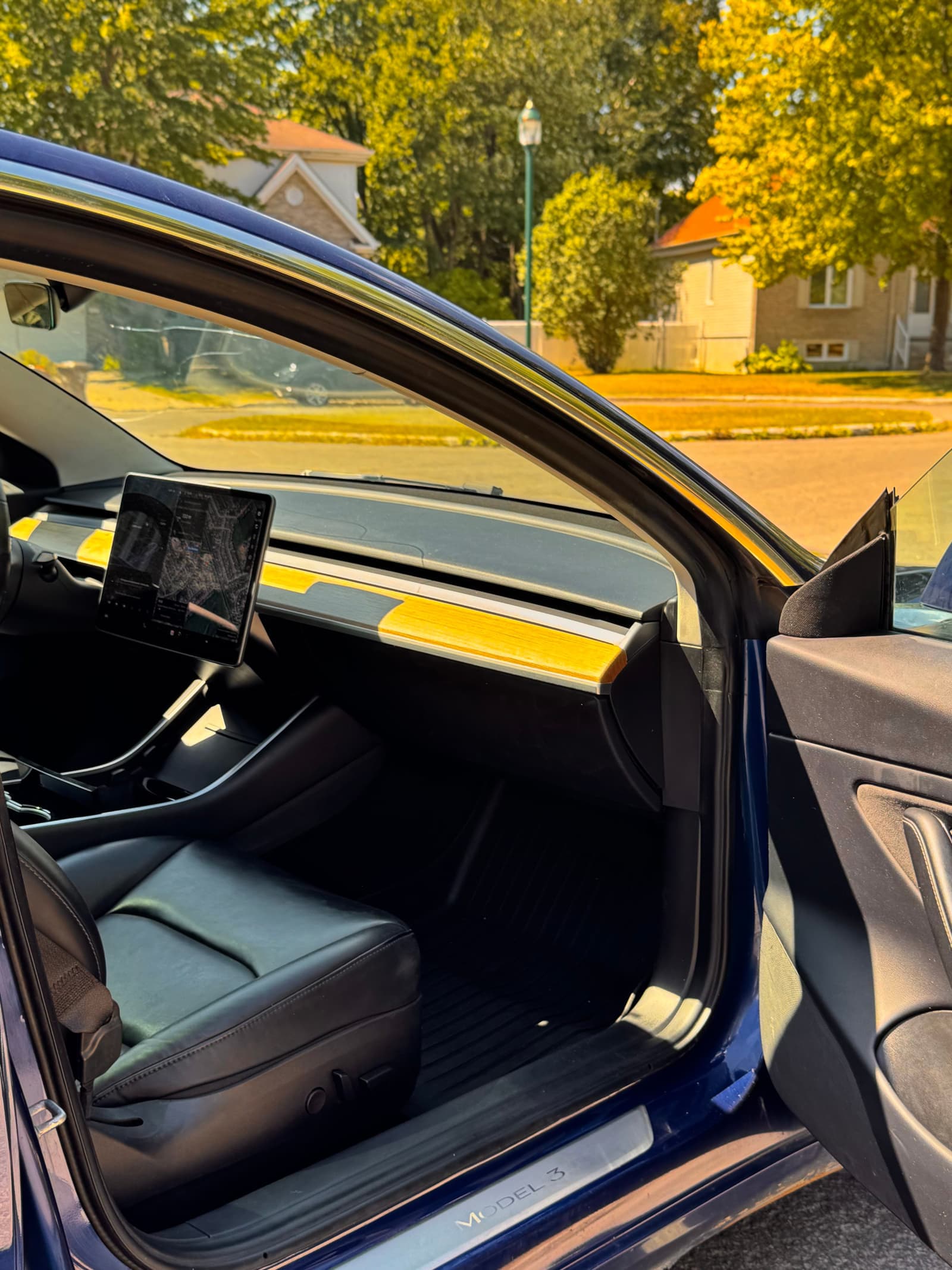 Tesla Model 3 2019 - Image 12