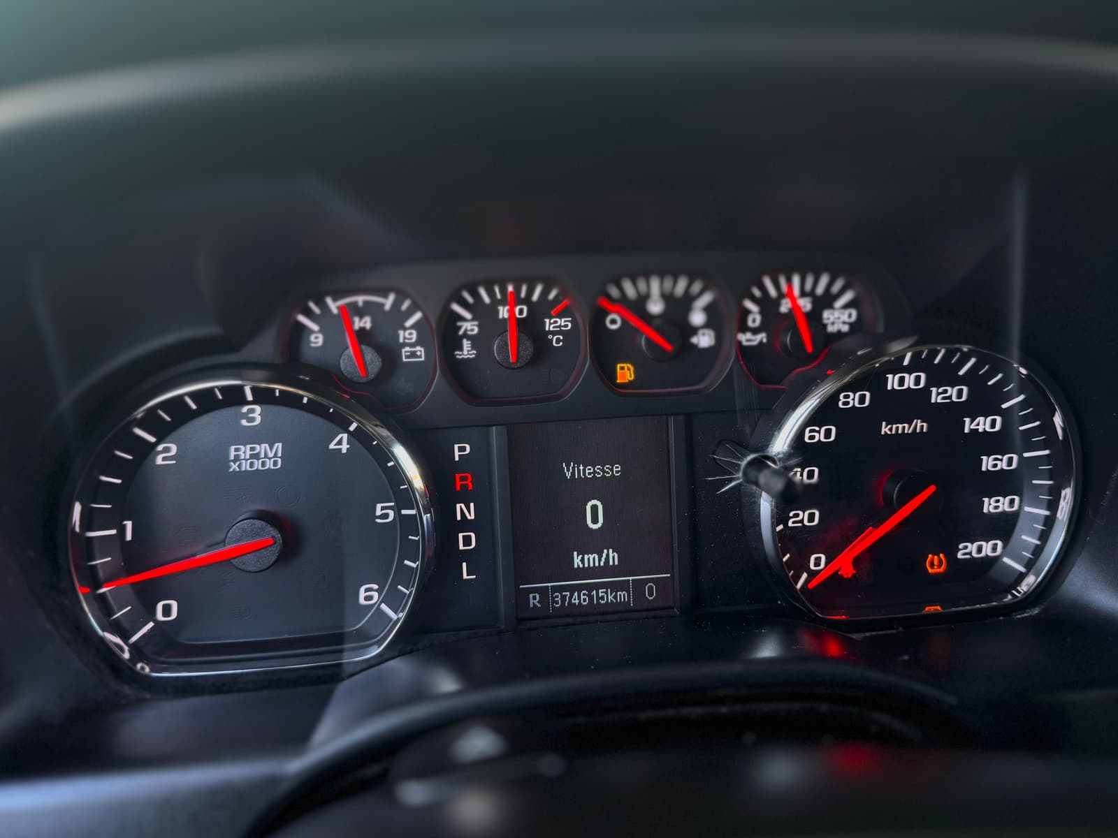 Chevrolet Silverado 1500 2018 - Image 18