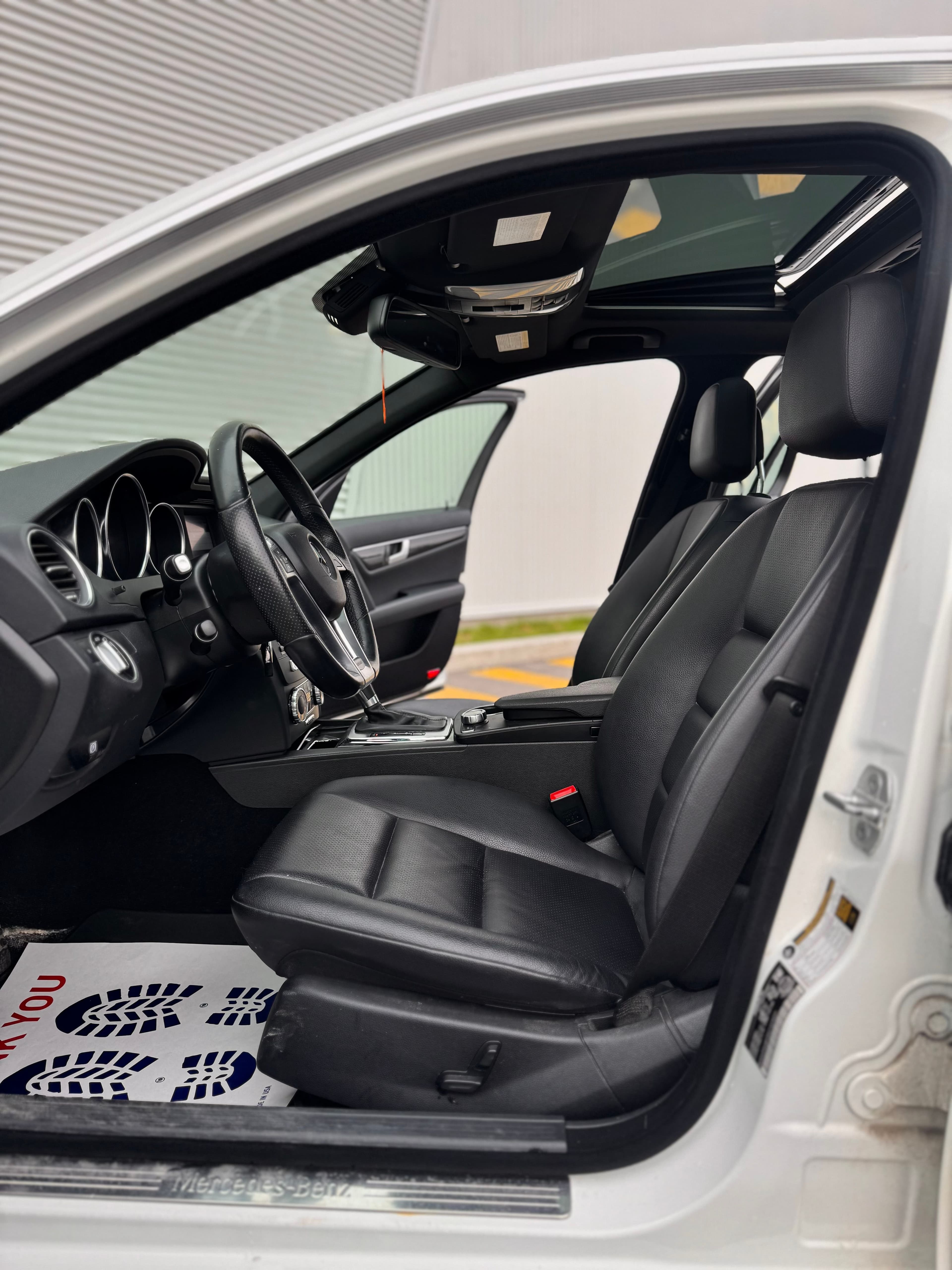 Mercedes-Benz C-Class 2013 - Image 11