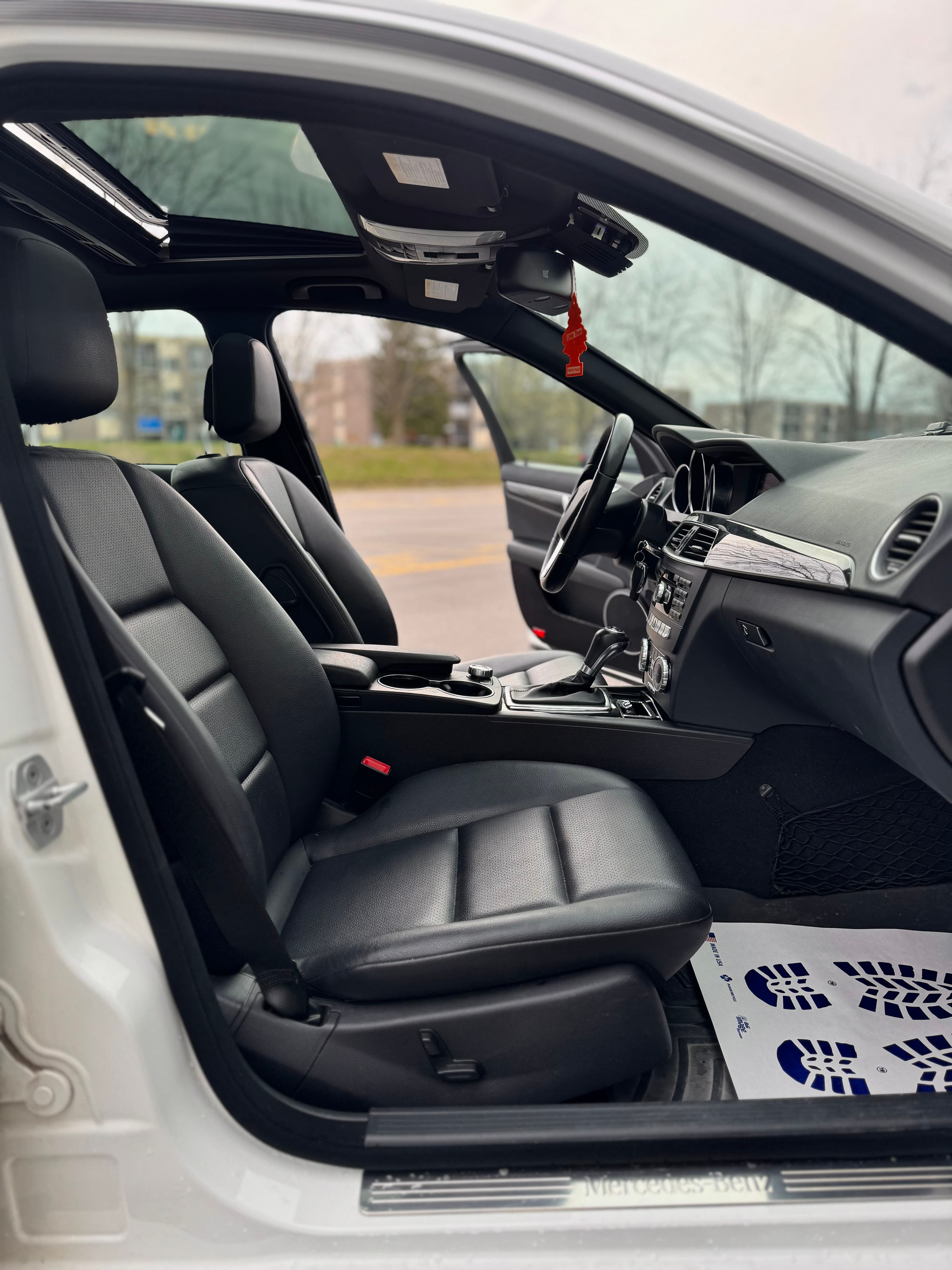 Mercedes-Benz C-Class 2013 - Image 14