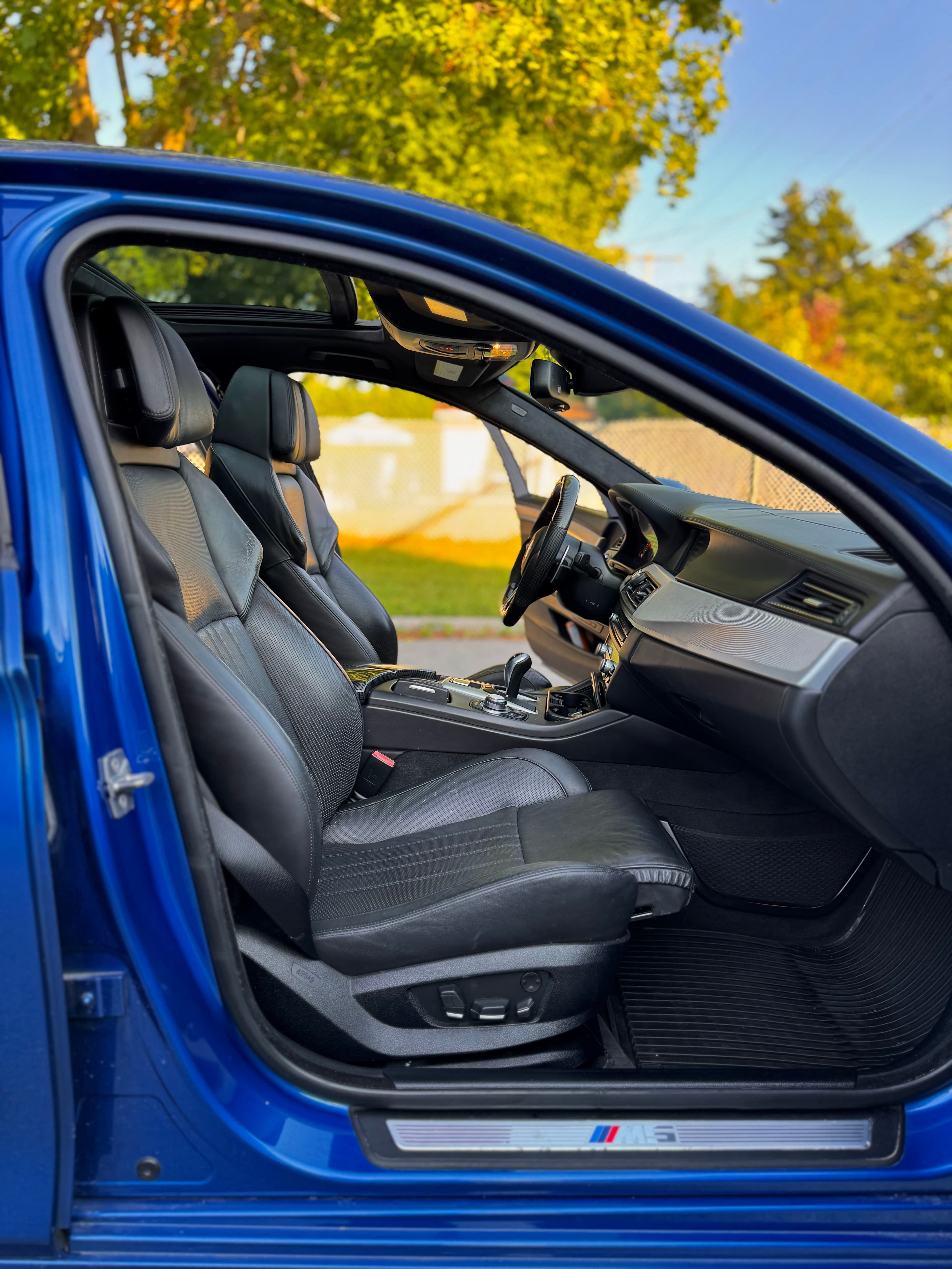 Bmw M5 2012 - Image 11