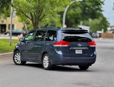 Toyota Sienna 2014 - Thumbnail 5